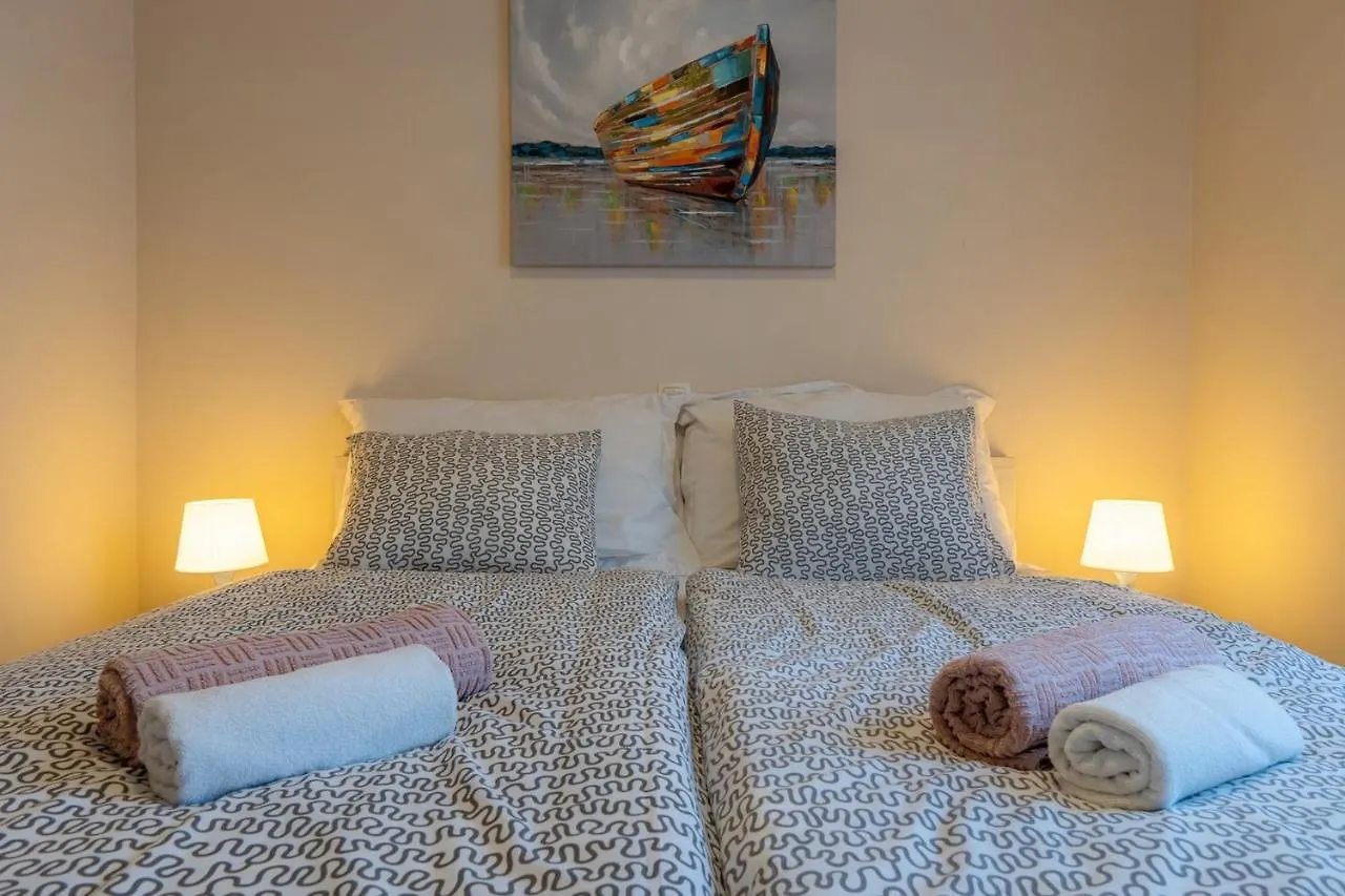 Apartments Sum Mora