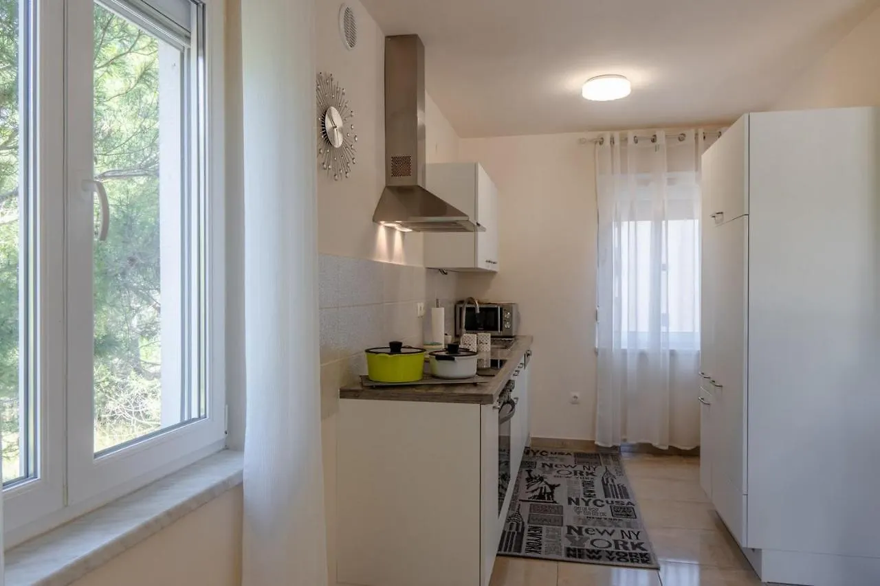 Apartments Sum Mora Vir Croatia