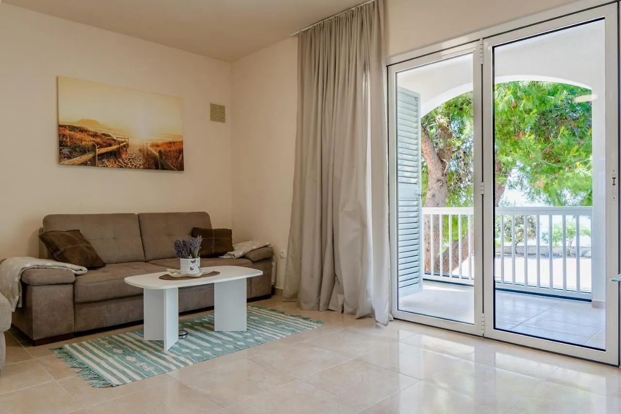Apartments Sum Mora Vir Croatia