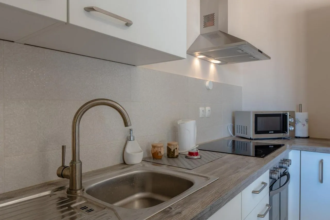 Apartments Sum Mora Vir